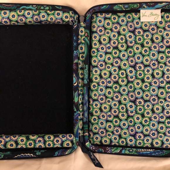 Vera Bradley iPad/electronic protective cover - Picture 4 of 5
